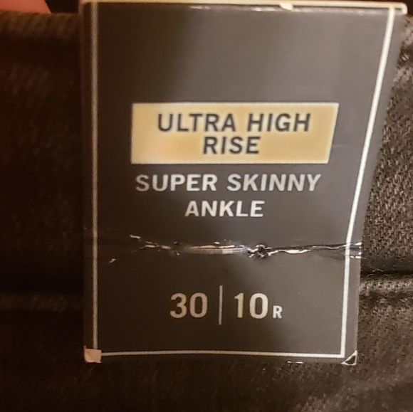 Brand New W/ Tags Abercrombie Ultra High Rise 30 - Picture 4 of 4